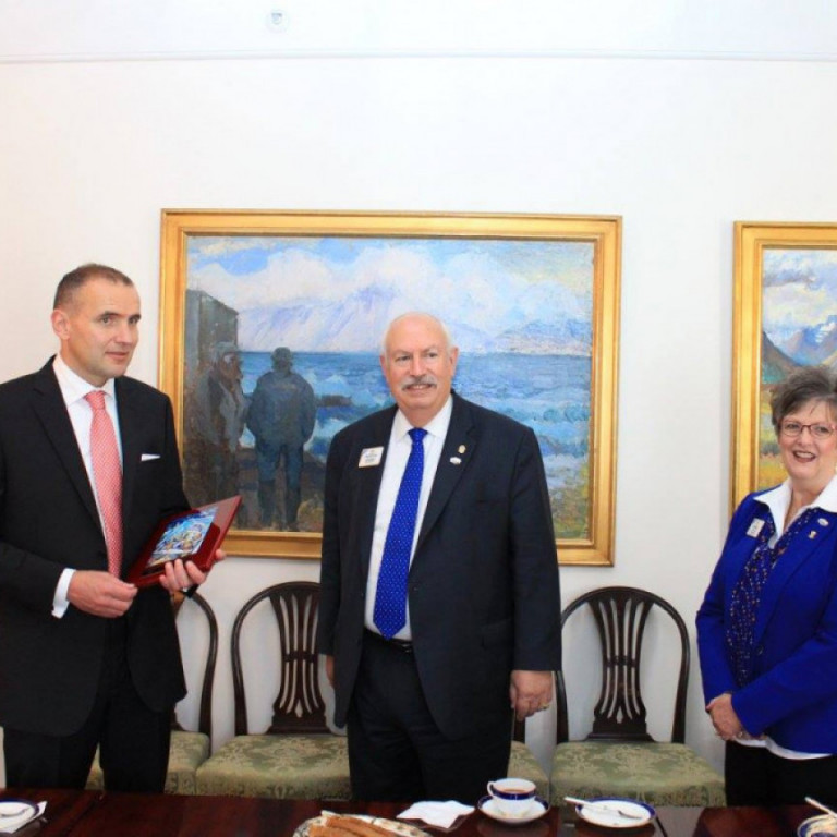 Heimsókn Alþjóðaforseta Lions Bob Corlew til forseta Íslands og utanríkisráðherra