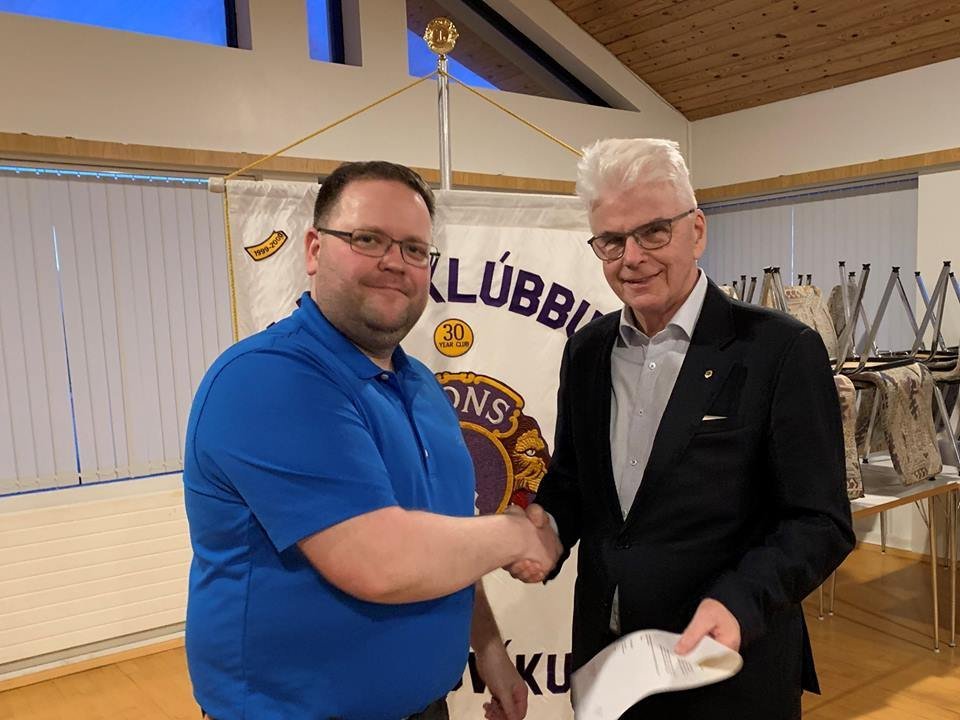 Kristján Pálsson heiðraður fyrir 40 ára starf