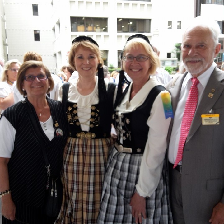 Dagný og Kristín flottar með Jan Holtet og frú