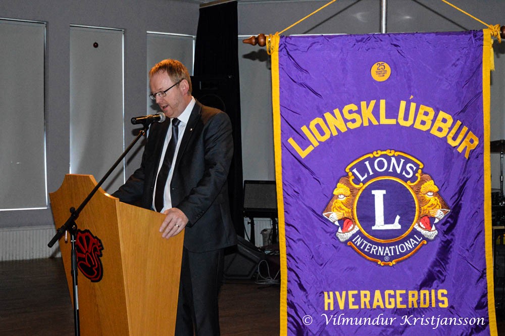 Rögnvaldur Pálmason Svæðisstjóri setur hátíðina. Ljósmynd: Vilmundur Kristjánsson.