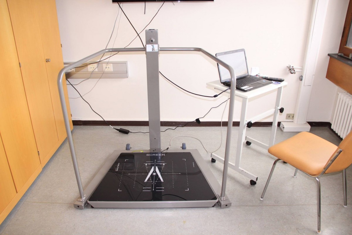 Lionsklúbbarnir á Selfossi gáfu Grensásdeild jafnvægismælitæki